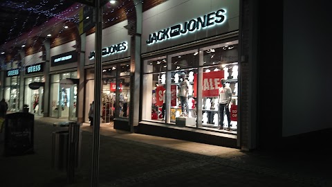 JACK & JONES