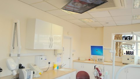 Vaswani Dental Practice in Southgate London N14.