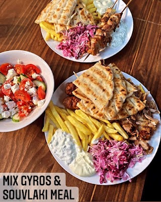 LUMY Greek&Romanian Food