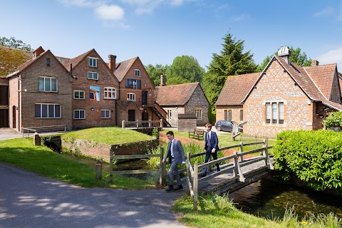 Bradfield College