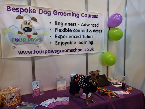 Four Paws Groom School