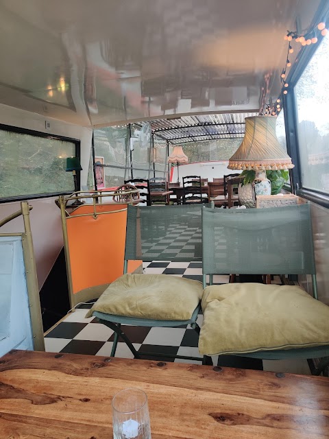 Bohemian bus café