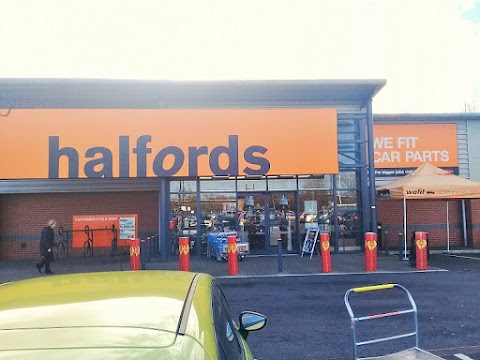 Halfords - Wallasey