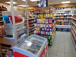 Tweed Drive Corner Shop