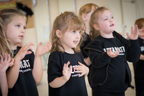 Razzamataz Theatre Schools (Newbury)