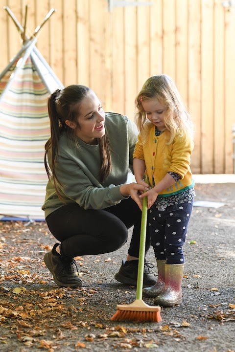 Little Orchard Montessori Nursery- LeeMill