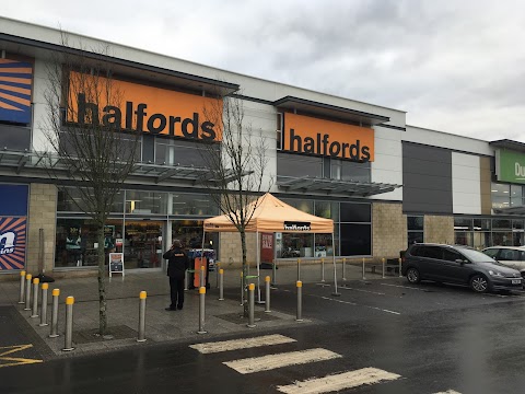 Halfords - Llanelli