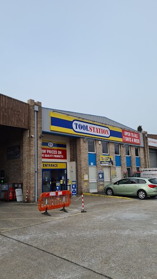 Toolstation Weybridge