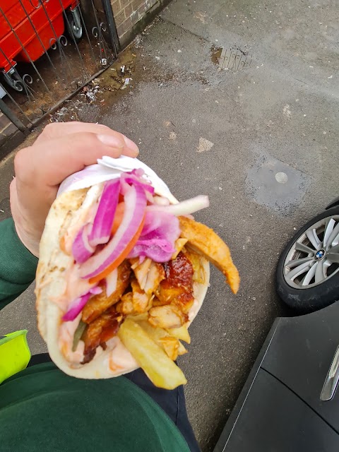 D&D Picioca Coventry Shawarma Romaneasca