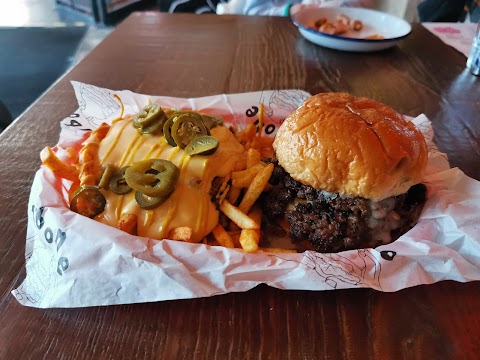 7Bone Burger Co. Reading