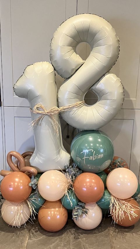 Olive & Ivy flowers & balloons