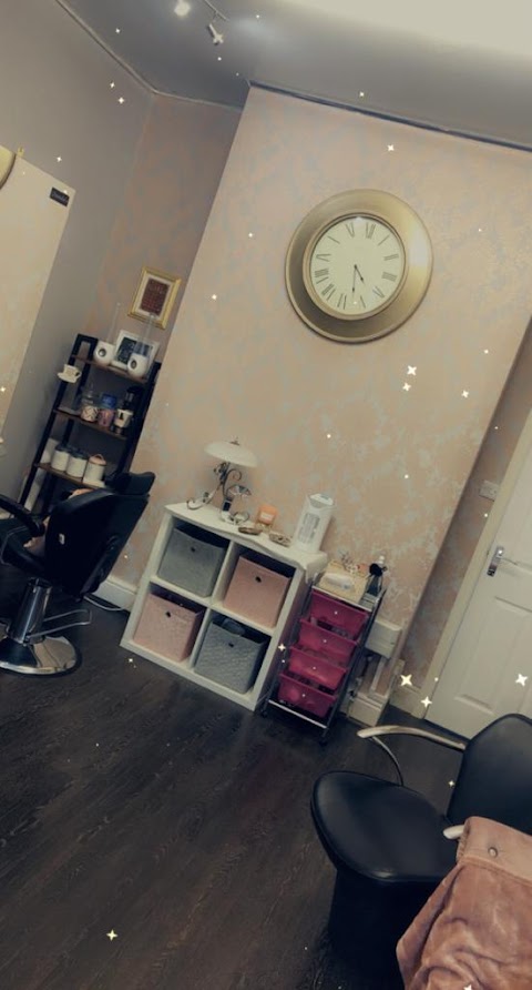 Chanda's Hair and Beauty Salon