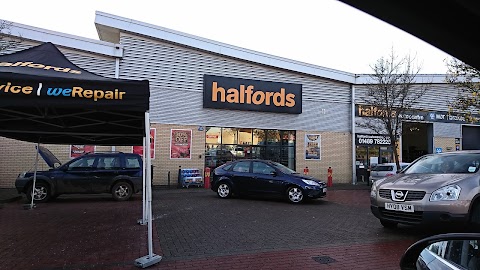 Halfords - Hedge End