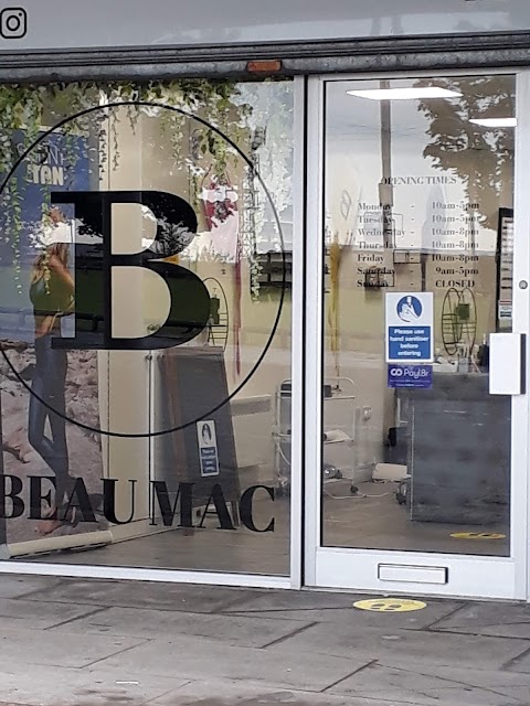 Beaumac Salon, Aesthetics and Academy