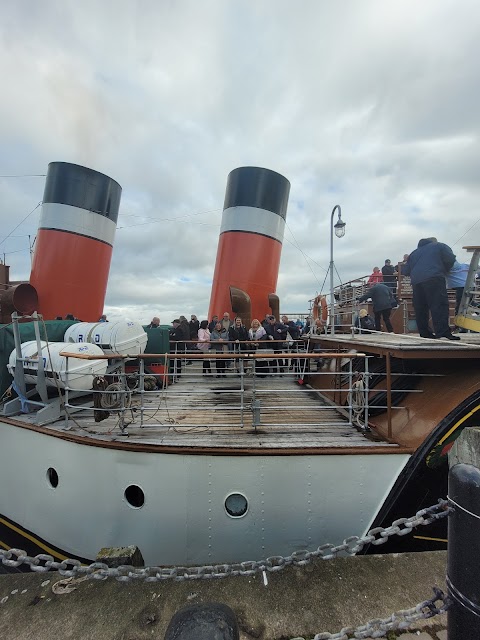 Paddle Steamer Waverley Greenock Departure - Waverley Excursions Ltd