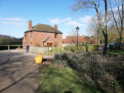 Sandwell Valley Visitor Centre (formerly Sandwell Park Farm)