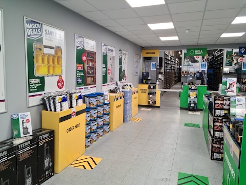 Screwfix Salford