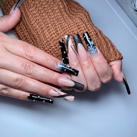 Nails & Co