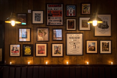 Red Dog Saloon - Soho Restaurant