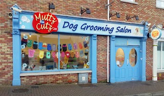 Muttz For Cutz Dog Grooming