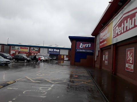 B&M Store with Garden Centre