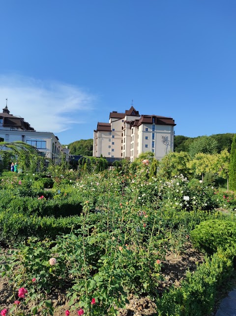 Апартамент готель, СК Деренівська Купіль