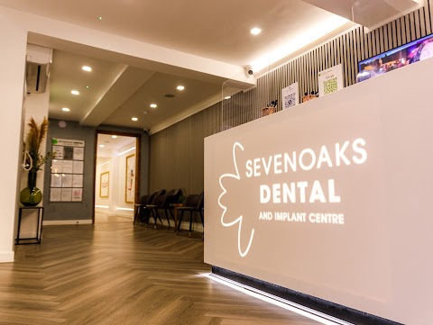 Sevenoaks Dental & Implant Centre - Invisalign and Dental Implants