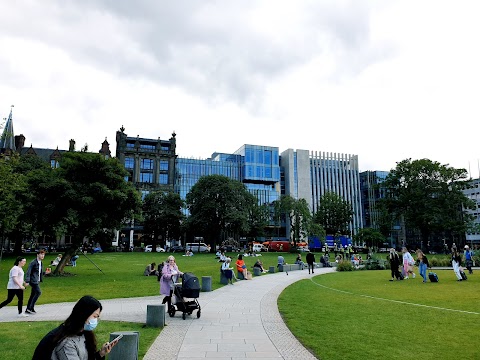 St. Andrew Square Garden