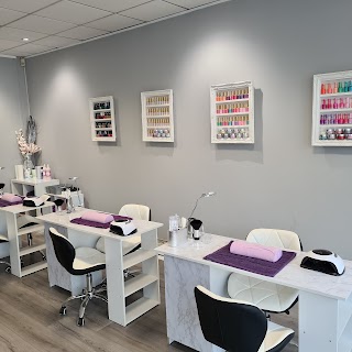 Bella Bella nail and beauty salon