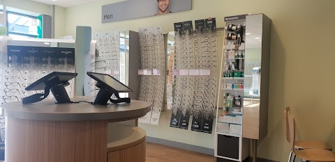 Specsavers Opticians and Audiologists - Girlington (Bradford)