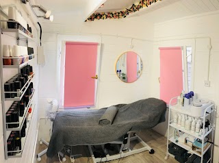 Mira beauty lounge