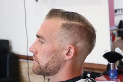 Samis Barber