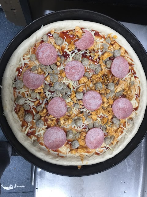 Chikoos Pizza & Peri Peri