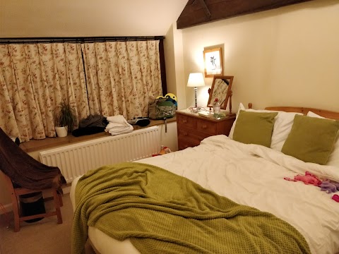 Church Farm Country Cottages with Indoor Heated Pool