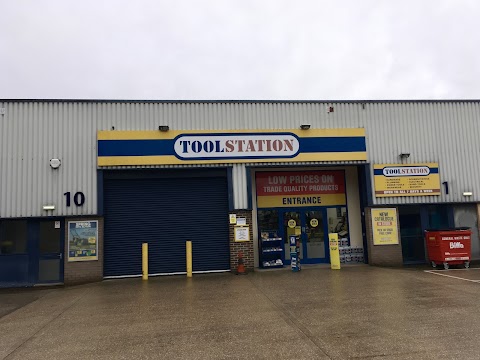 Toolstation Newbury