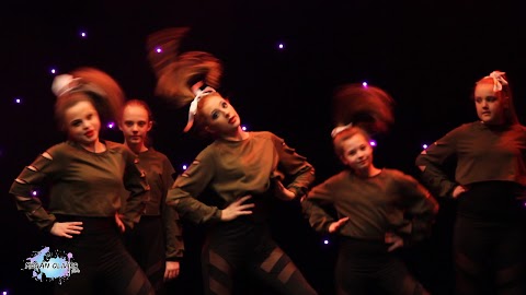 Ceri Ellen School Of Dance