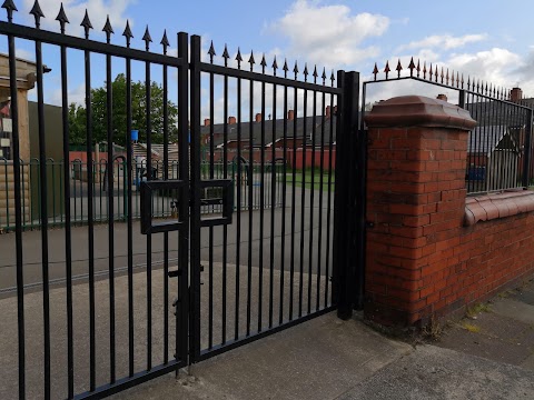 Lewis Street Primary School