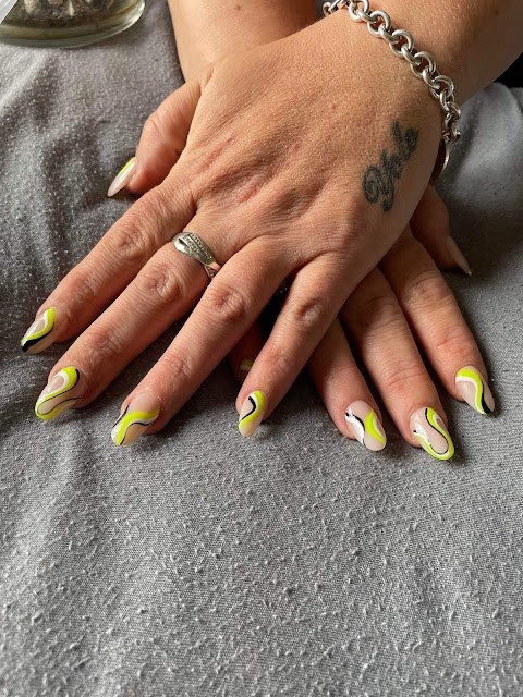 UK Nails & Design