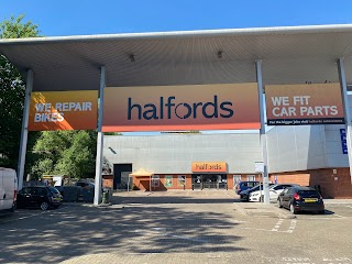 Halfords - Hendon