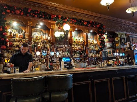 Royal Mile Whiskies