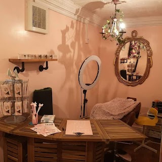 Zoo Glamour Beauty, Hair and Training Salon