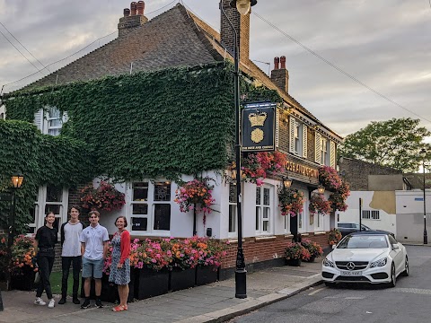 The Rose & Crown, Ealing