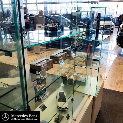 Mercedes Genuine Parts