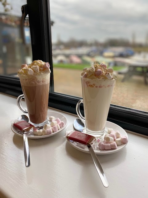 The Galley Cafe at Aqueduct Marina