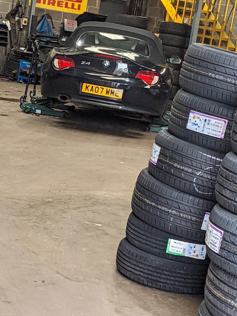 Holbrook Tyres and Exhausts