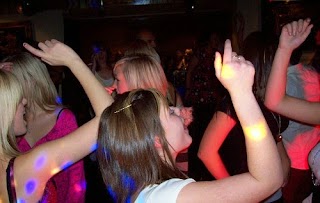 Mobile Disco - Wedding's Birthday Children's Nightclub Fete ...DJ for all occasions...