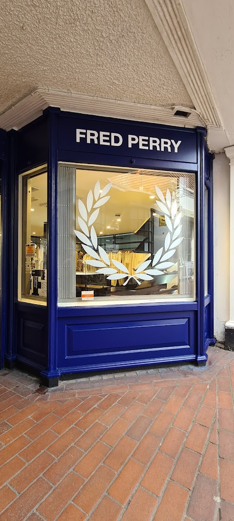 FRED PERRY Brighton