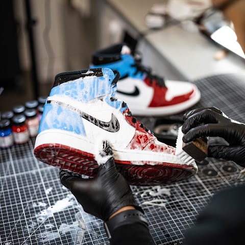 Vamp Sneaker Cleaning Drop-Off Hub (Brixton, Trainer, Sneakers)