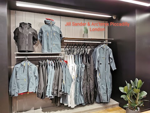 Arc'teryx Piccadilly London Store