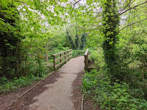 Festival Gardens - Riverside Drive